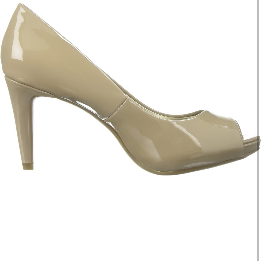 NWT Bandolino Rainaa Pump - Picture 6 of 8